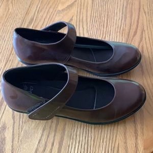 Dansko “Bess” size 40. Never worn